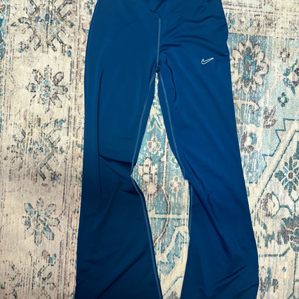 Nike Yoga Pants
